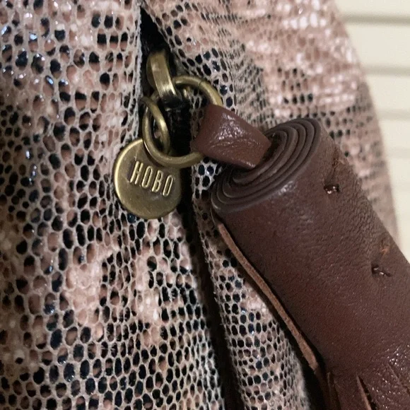 HOBO Gardner Hobo Bag - Picture 6 of 13